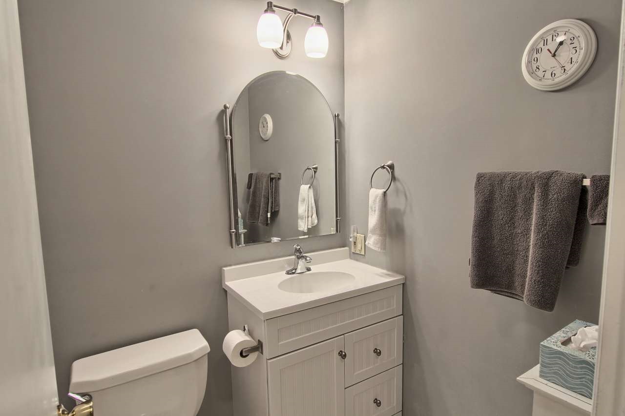 9704 Cedar Run Road Traverse City, MI 49684 - Photo 17 of 34 1835993-16.JPG