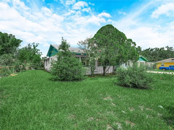 $245,000 | 715 South Seminole Avenue, Fort Meade, FL 33841