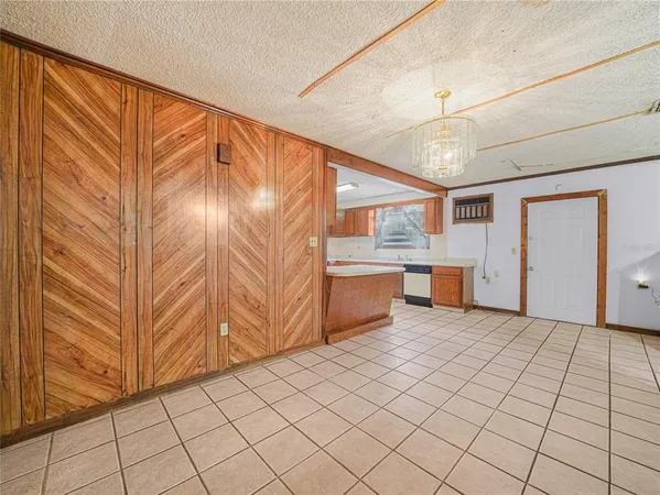 $245,000 | 715 South Seminole Avenue, Fort Meade, FL 33841