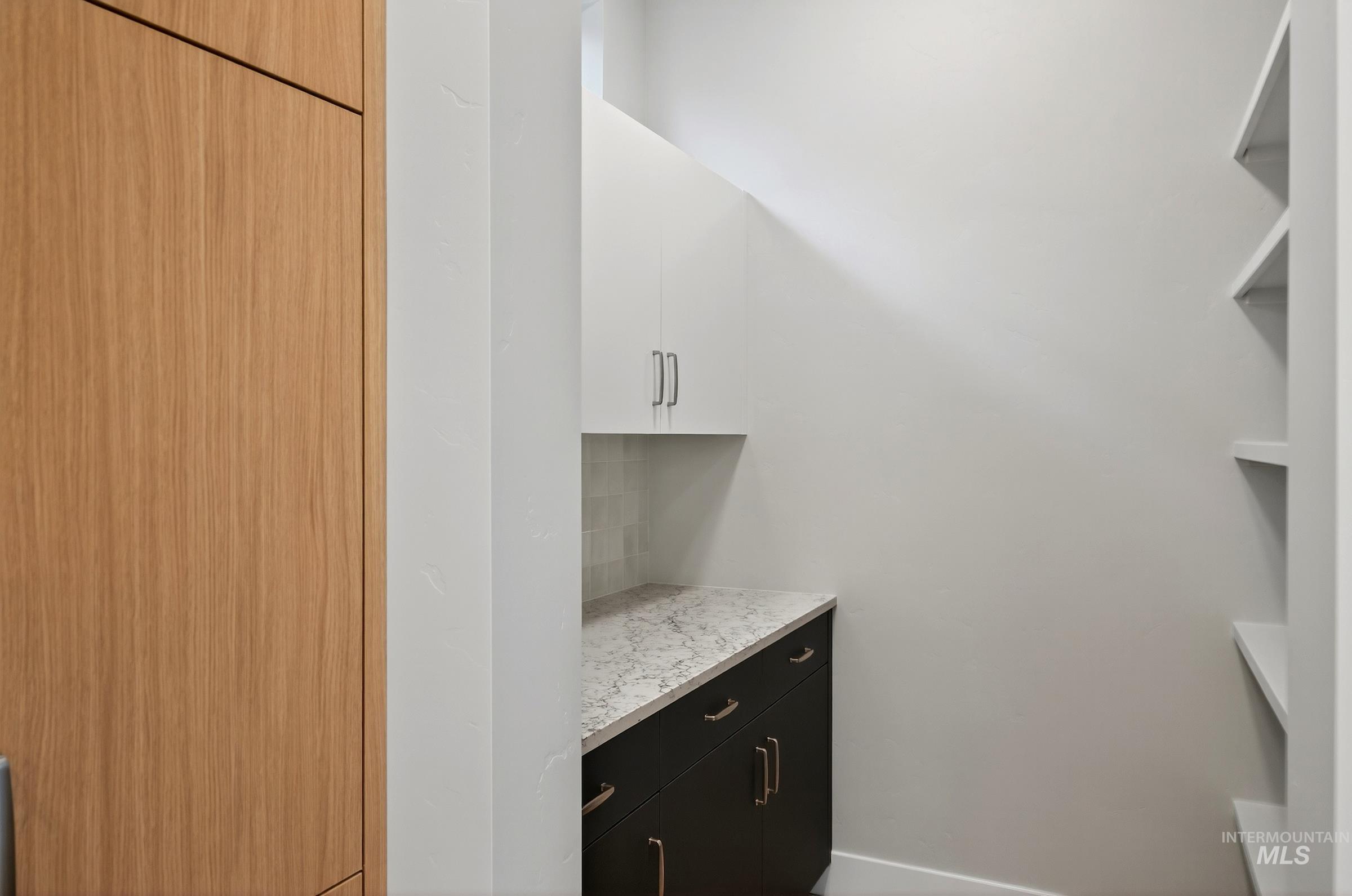 3374 West Neville Rnch Drive Boise, ID 83714 - Photo 17 of 37 Interior space