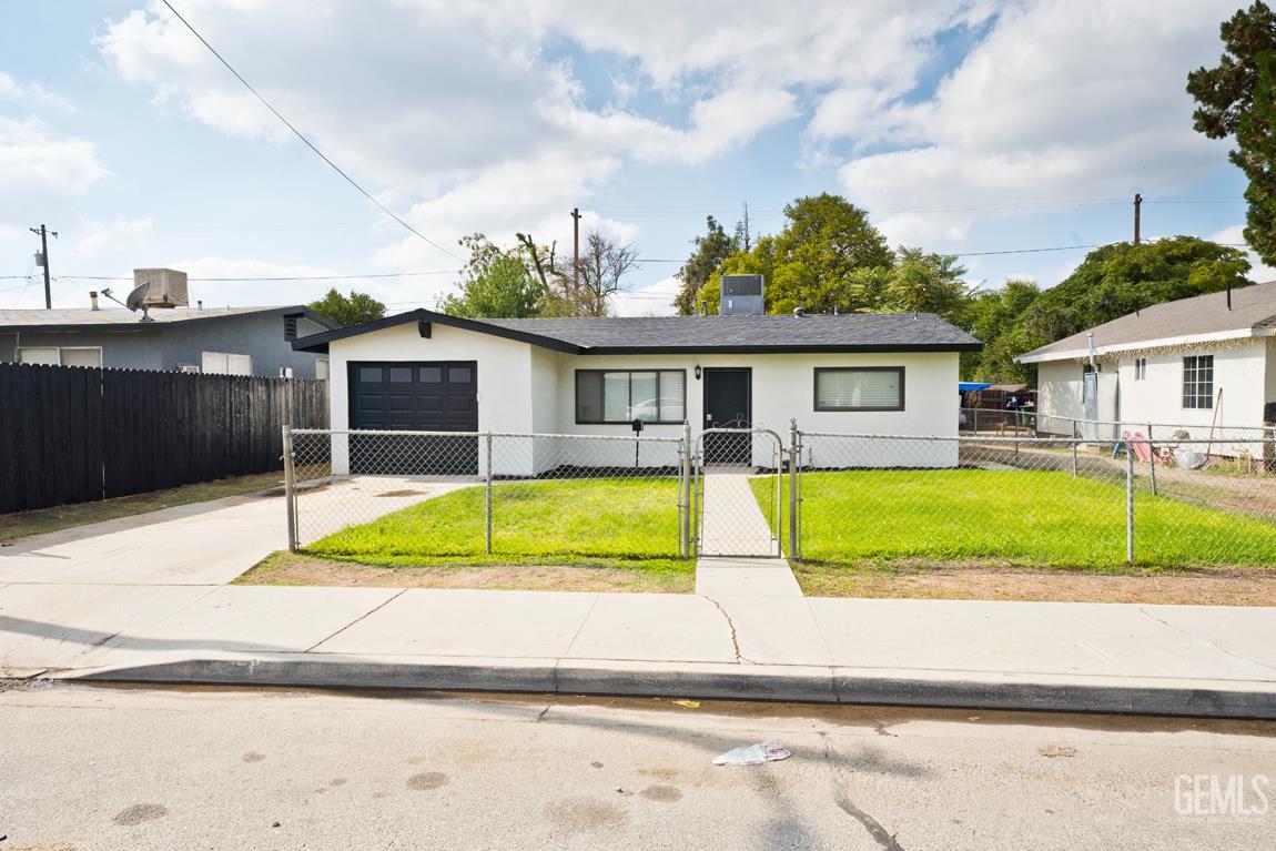 Undisclosed Address Wasco, CA 93280 - Photo 2 of 12