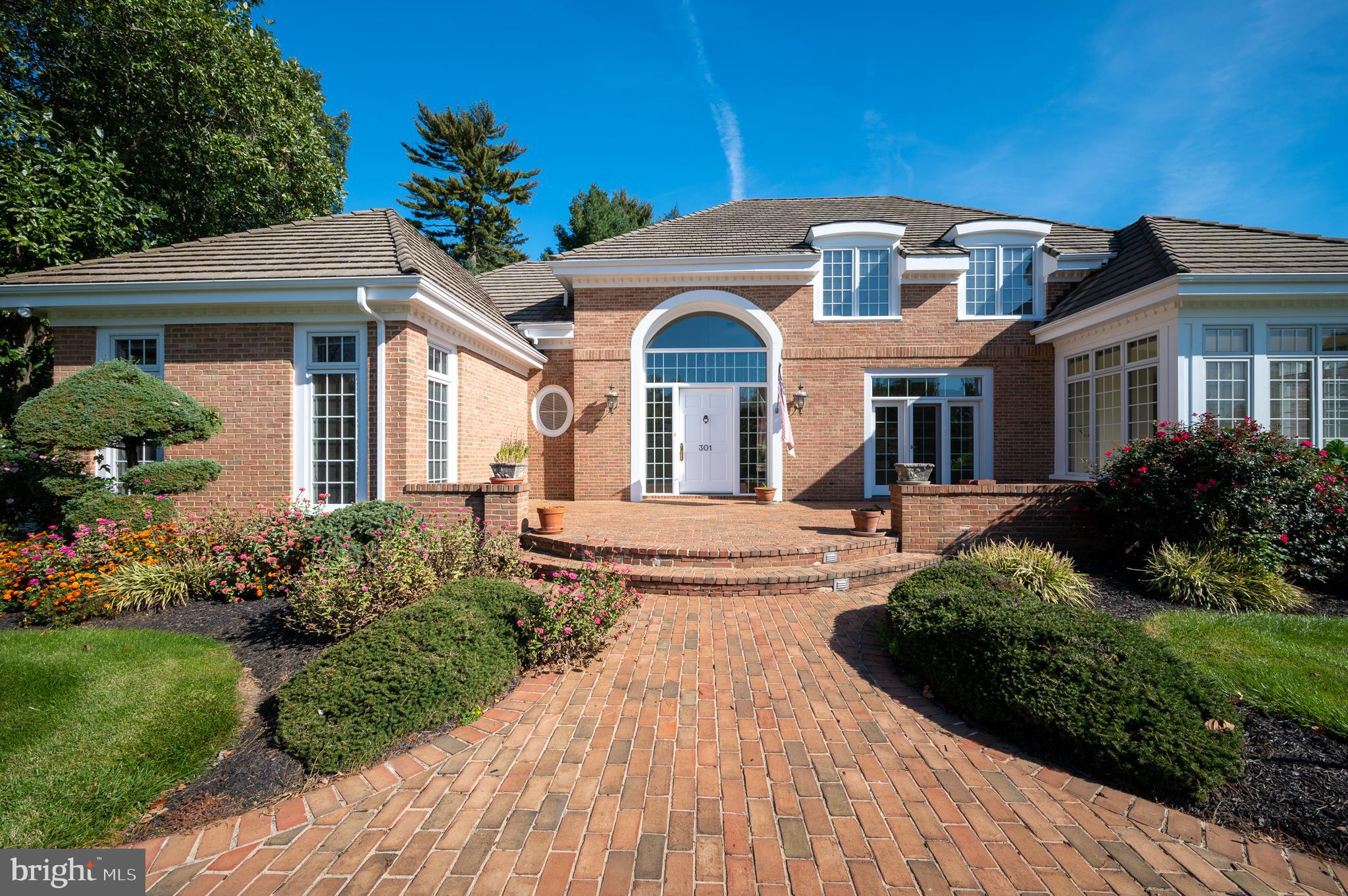 301 Centennial Circle Wilmington, DE 19807 - Photo 2 of 55