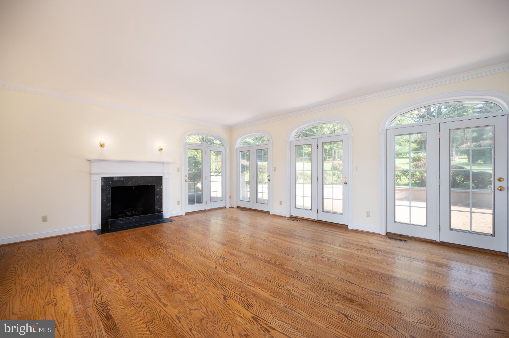 301 Centennial Circle Wilmington, DE 19807 - Photo 4 of 55