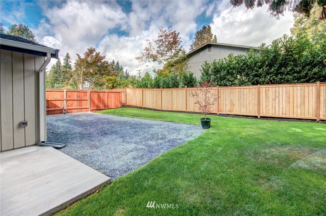20312 96th Avenue Northeast Bothell, WA 98011 - Photo 18 of 20