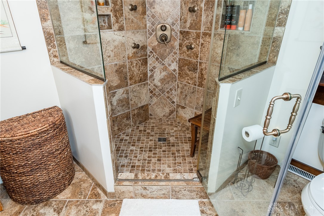135 West Whipp Road Dayton, OH 45459 - Photo 32 of 67 Gallery Image 32