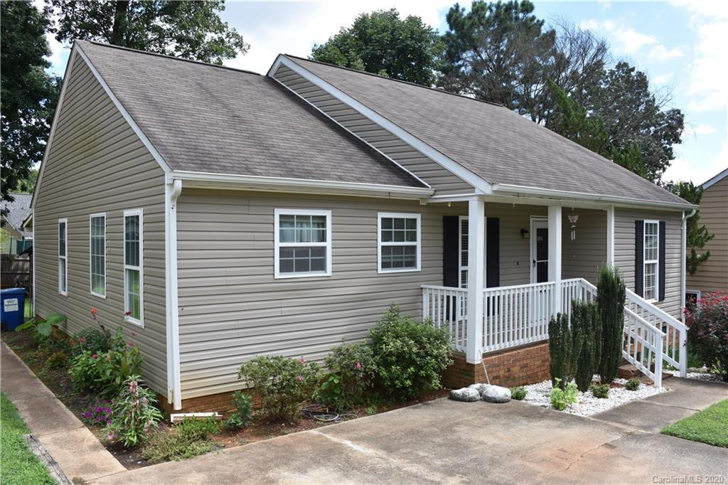 7121 Rena Mae Lane Charlotte, NC 28227 - Photo 3 of 21 a view of outdoor space yard and deck