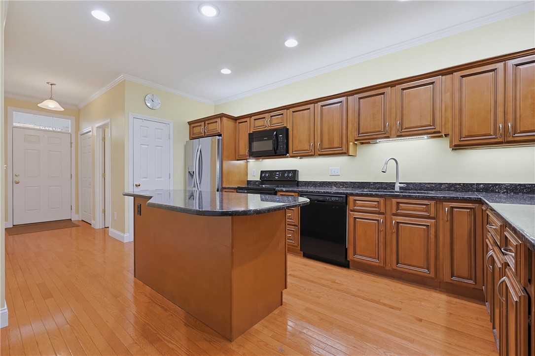 164 Bear Hill Road, Unit 10 Cumberland, RI 02864 - Photo 5 of 34 Gallery Image 5