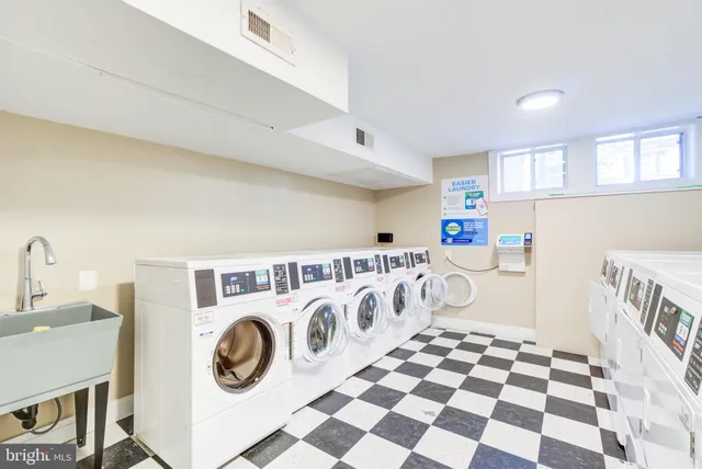 $1,700 | 3625 16th Street Northwest, Unit 302, Washington, DC 20010