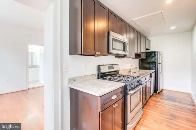 $1,700 | 3625 16th Street Northwest, Unit 302, Washington, DC 20010