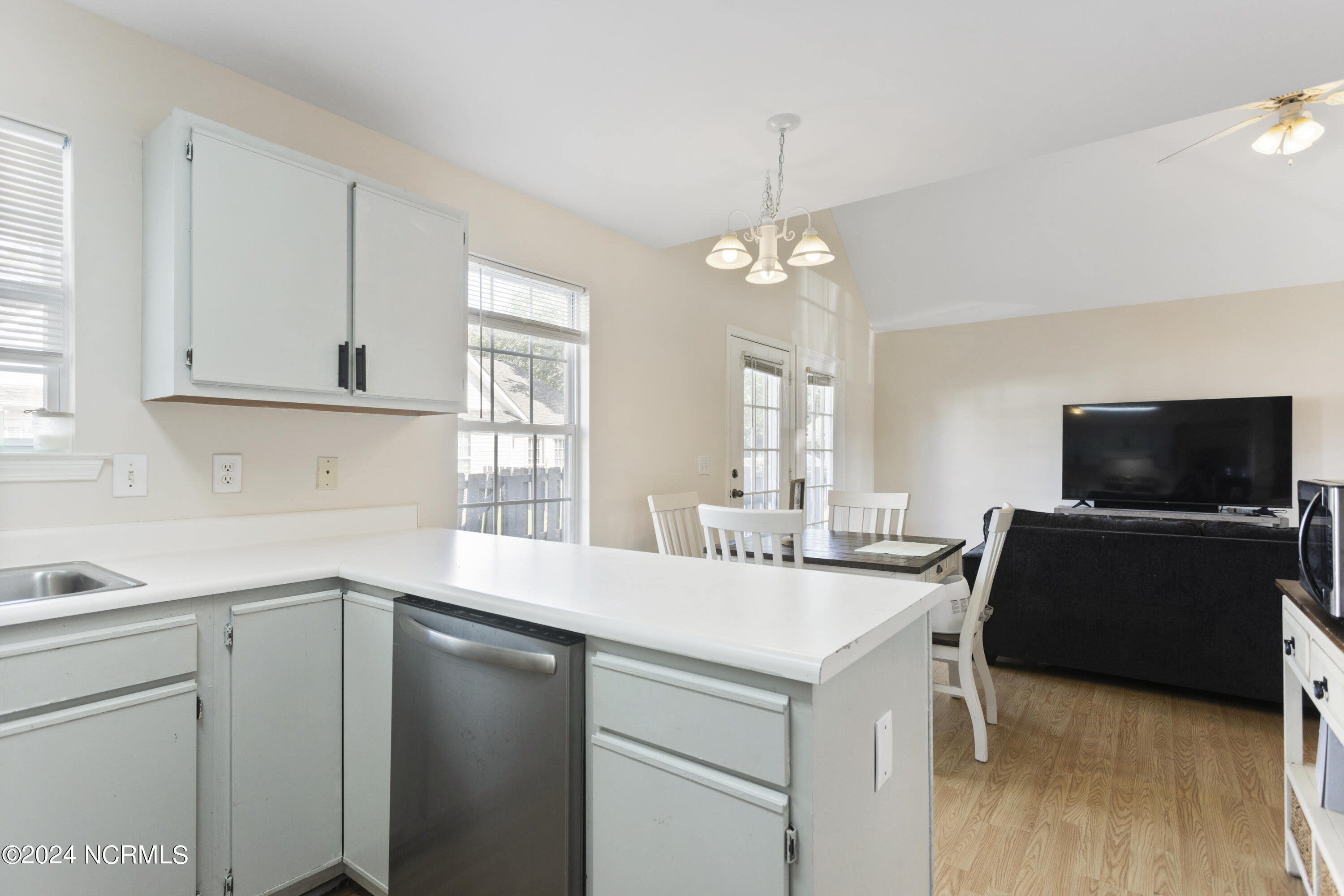 411 St Rosea Road Wilmington, NC 28405 - Photo 19 of 42 IMG_9140