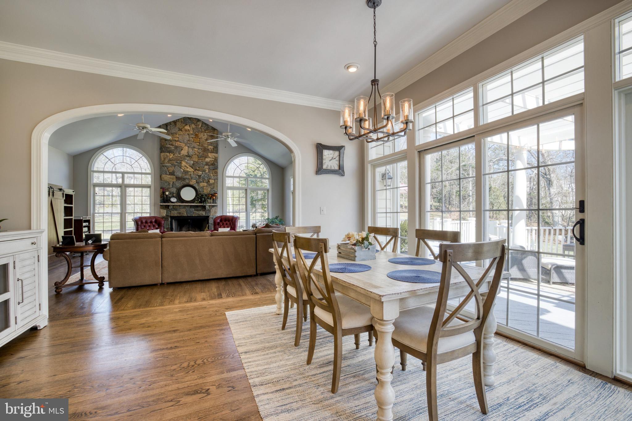 11110 Stuart Mill Road Oakton, VA 22124 - Photo 27 of 71 Sunny breakfast area with doors to back deck.