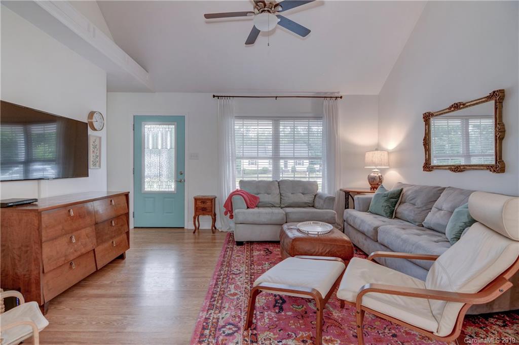 220 Nottingham Street York, SC 29745 - Photo 4 of 31 Gallery Image 4