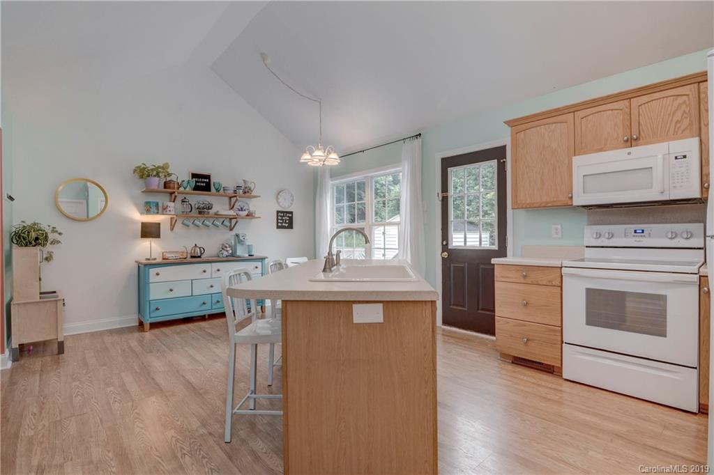 220 Nottingham Street York, SC 29745 - Photo 10 of 31 Gallery Image 10
