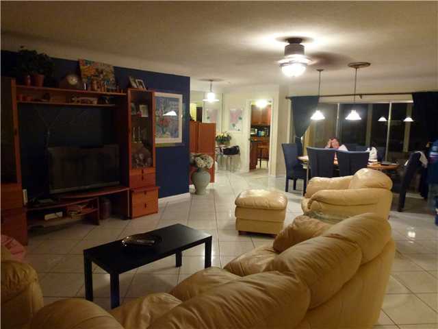 131 Orchard Ridge Lane Boca Raton, FL 33431 - Photo 3 of 13 Additional Photo