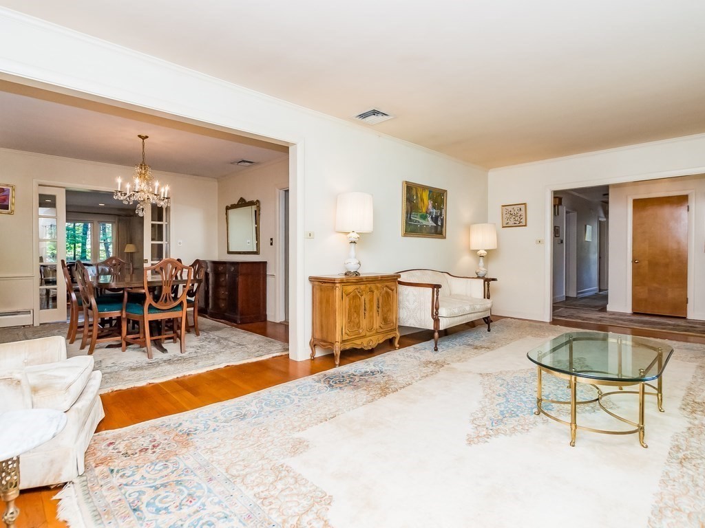34 Spring Valley Road Belmont, MA 02478 - Photo 5 of 19