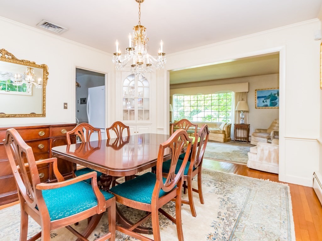 34 Spring Valley Road Belmont, MA 02478 - Photo 6 of 19