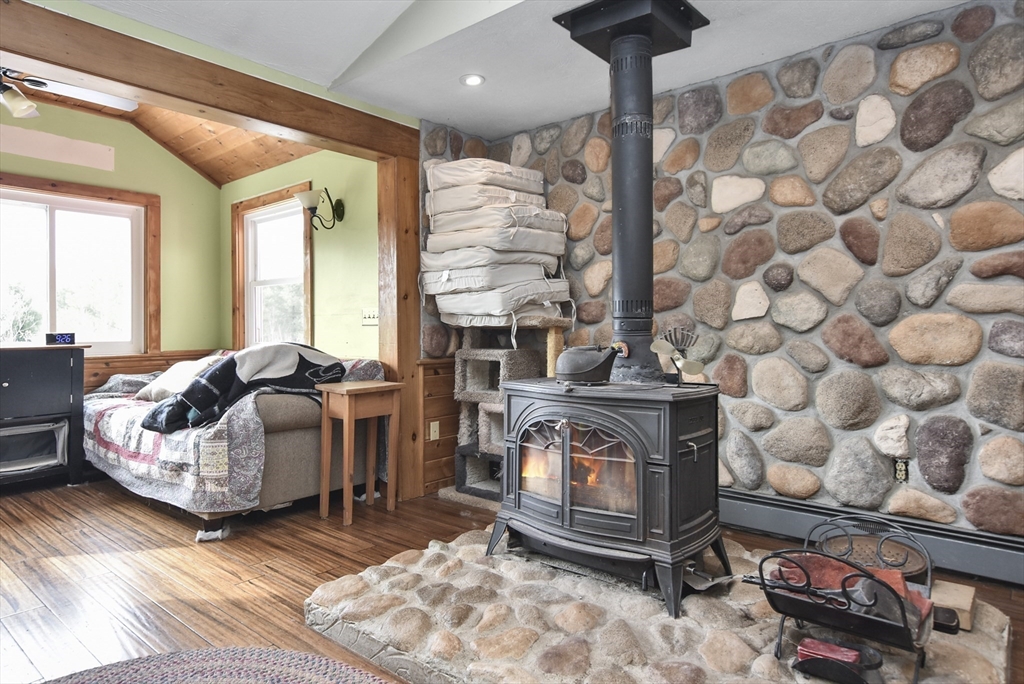 42 Butterworth Road Orange, MA 01364 - Photo 9 of 23 Gallery Image 9