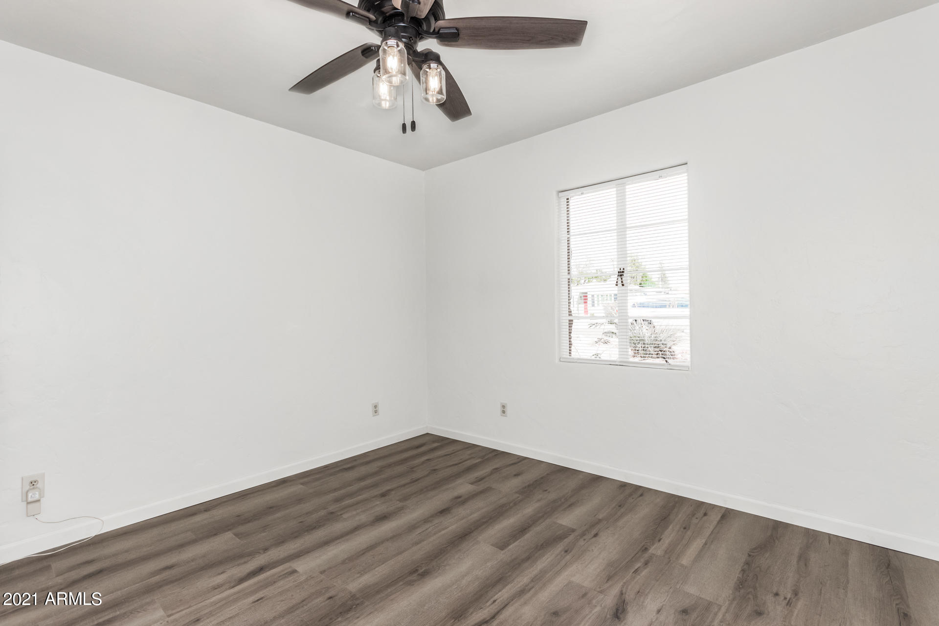 613 West Roma Avenue Phoenix, AZ 85013 - Photo 18 of 27 Roma 21