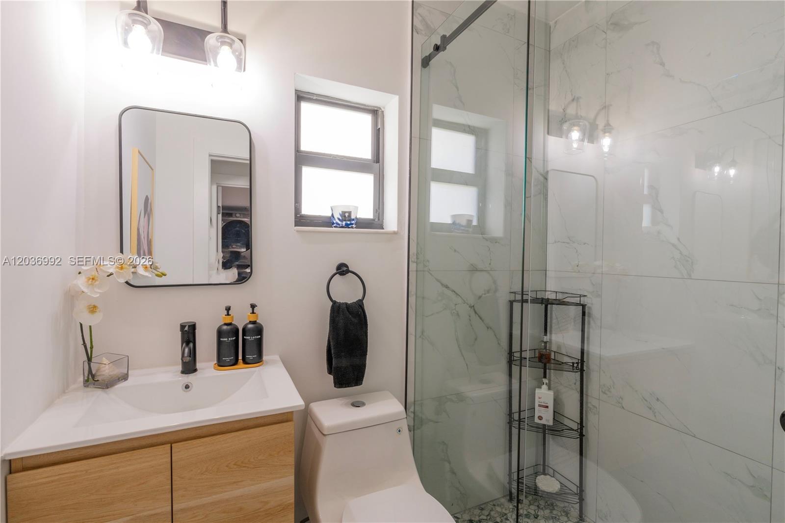 7970 Southwest 122nd Street Pinecrest, FL 33156 - Photo 18 of 28 Bathroom #3