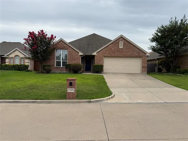 $2,350 | 7341 Chambers Lane, Fort Worth, TX 76179