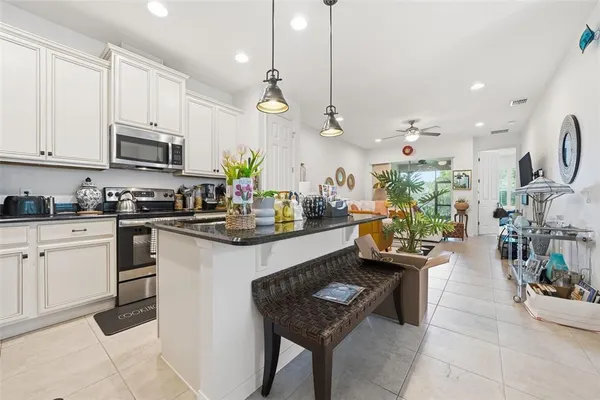 $300,000 | 3461 Fallbrook Drive, Kissimmee, FL 34759