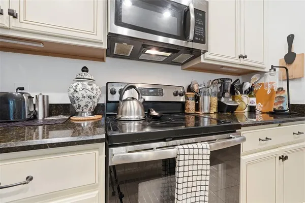 $300,000 | 3461 Fallbrook Drive, Kissimmee, FL 34759
