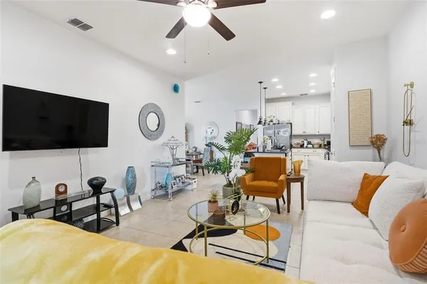 $300,000 | 3461 Fallbrook Drive, Kissimmee, FL 34759