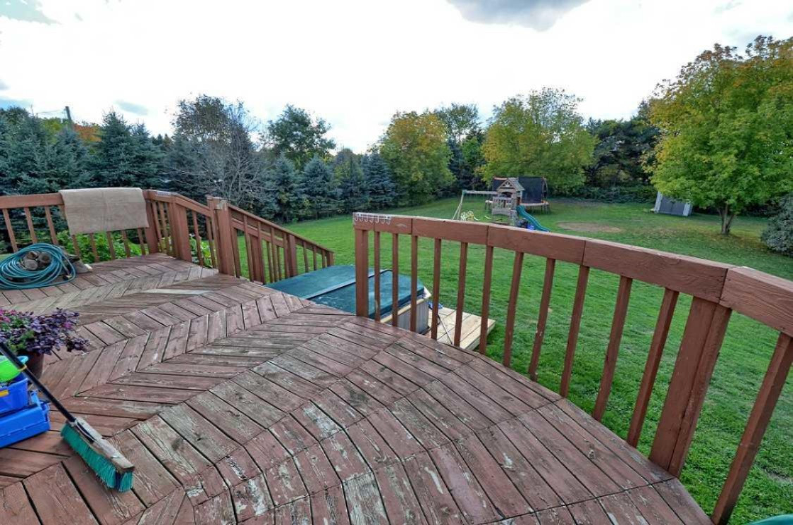 4400 Badger Road Lyons, MI 48851 - Photo 28 of 39 Deck