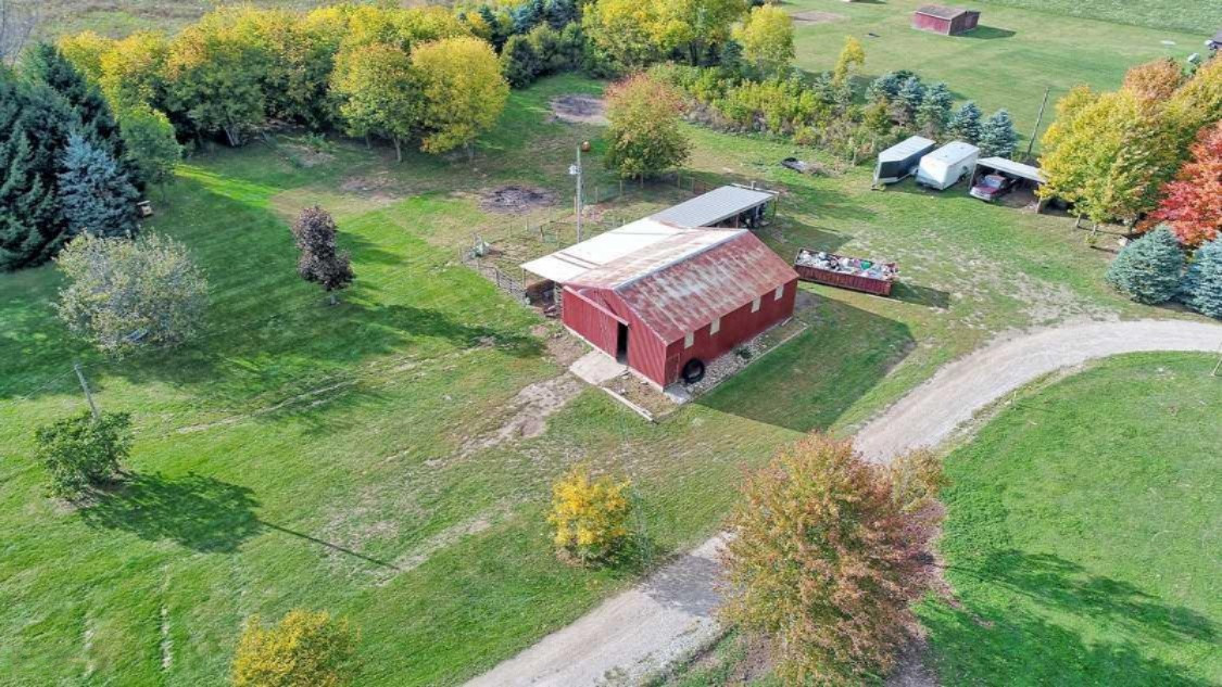 4400 Badger Road Lyons, MI 48851 - Photo 3 of 39 Barn