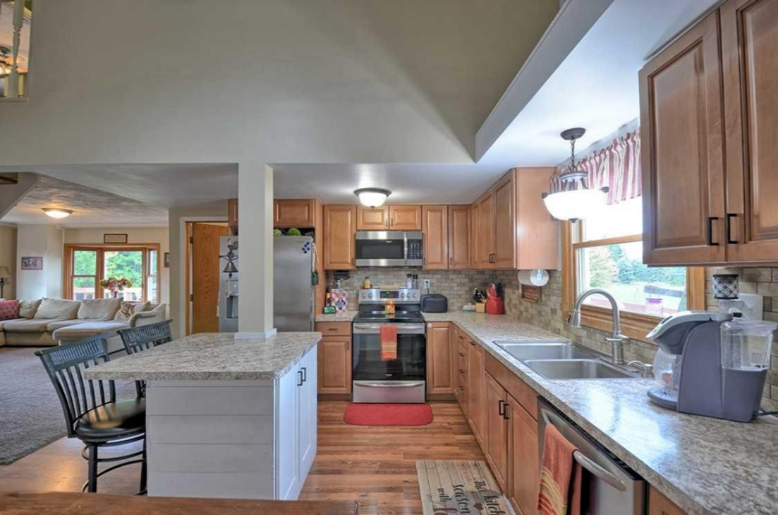 4400 Badger Road Lyons, MI 48851 - Photo 8 of 39 Kitchen