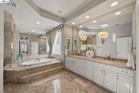 $5,750,000 | 27 Eagle Ridge Lane, Danville, CA 94506