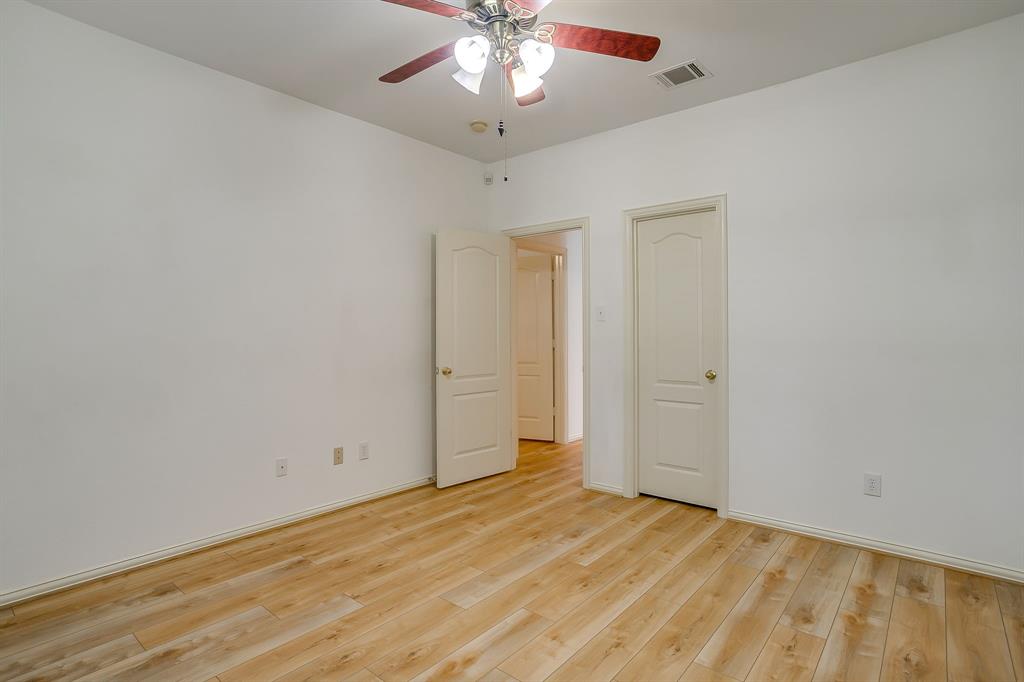 8101 Rodeo Drive Denton, TX 76208 - Photo 33 of 40 Additional view of 2nd bedroom