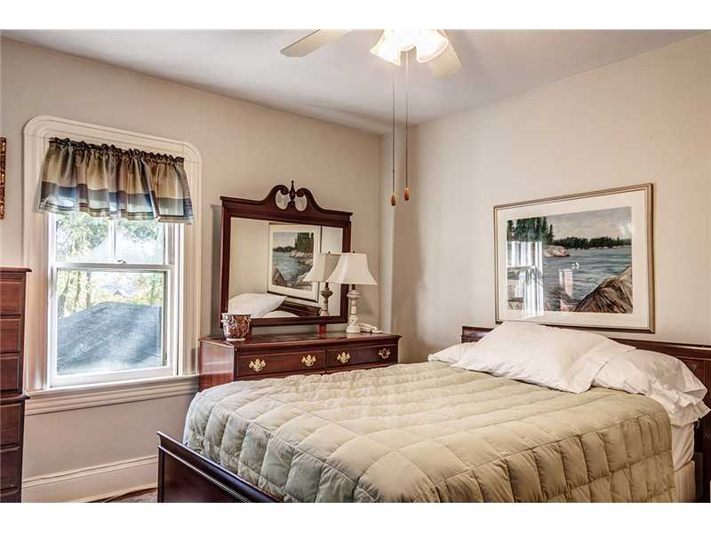 43 Sowams Road Barrington, RI 02806 - Photo 13 of 20 Bedroom.