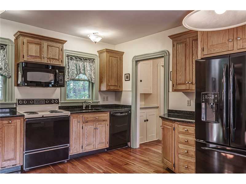 43 Sowams Road Barrington, RI 02806 - Photo 9 of 20 Kitchen.