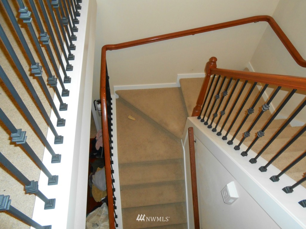 724 South 37th Street Renton, WA 98055 - Photo 14 of 15