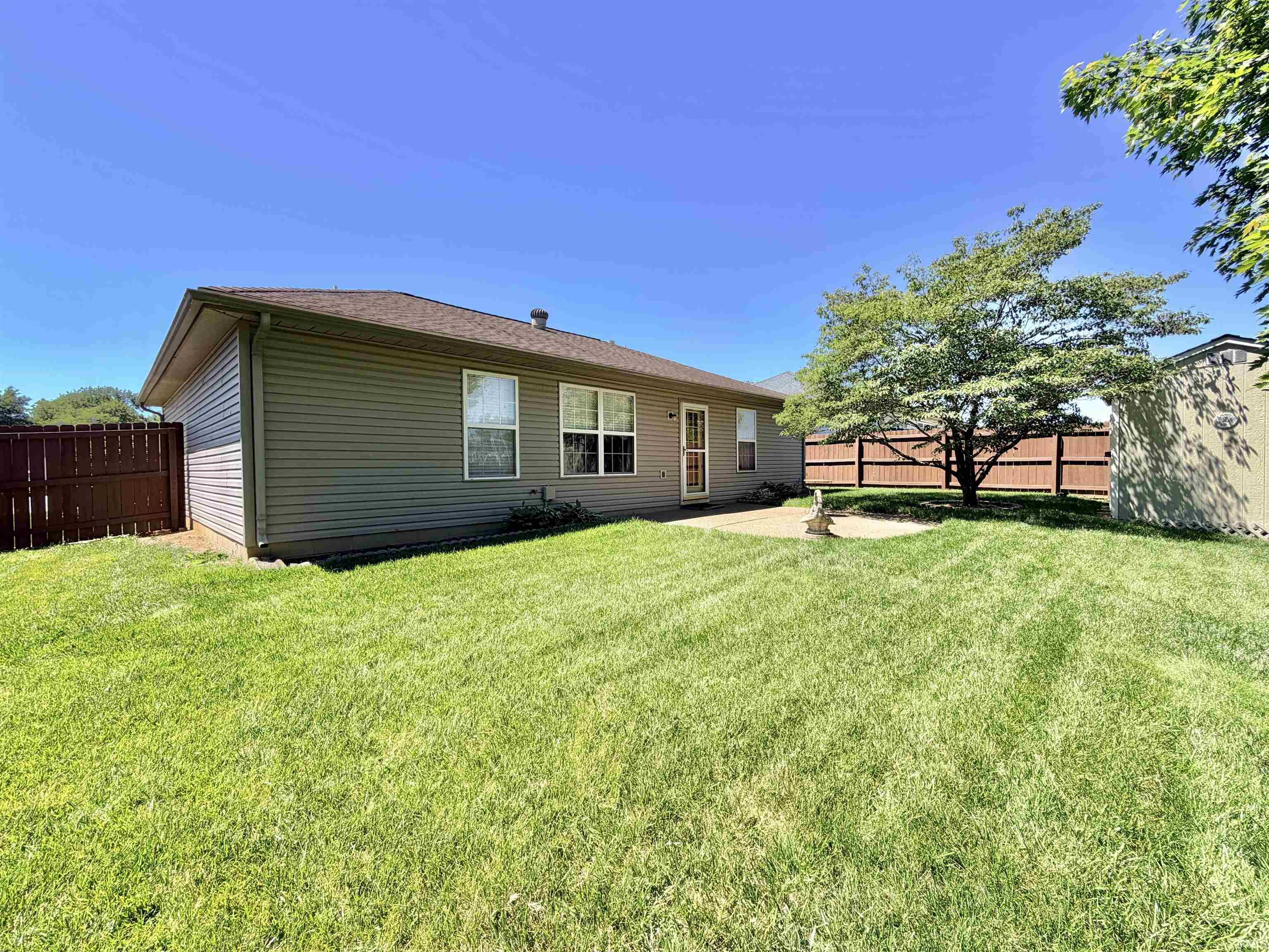 2020 Seasons Ridge Boulevard Evansville, IN 47715 - Photo 12 of 13