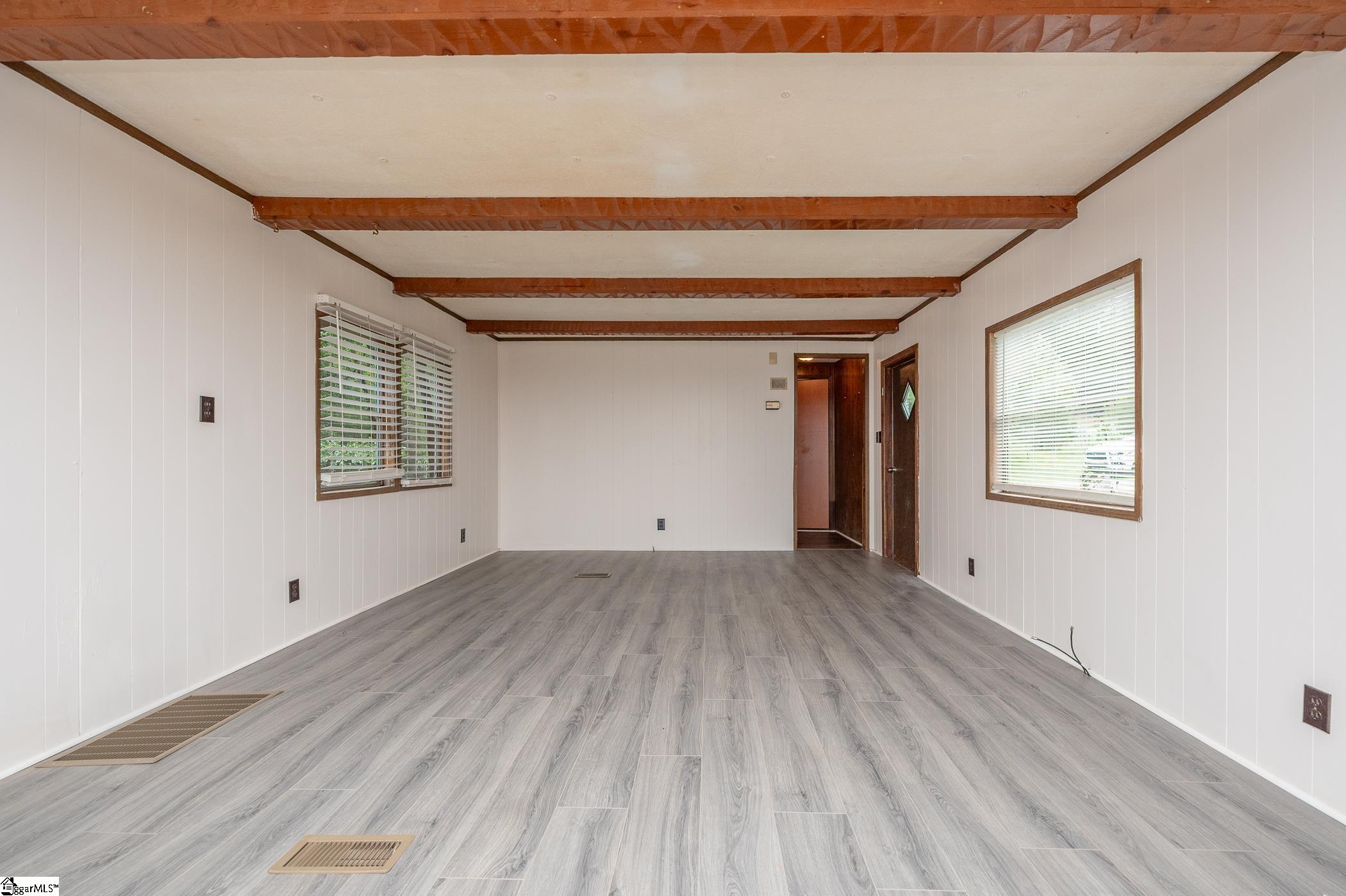 107 Wiley Road Liberty, SC 29657 - Photo 3 of 19