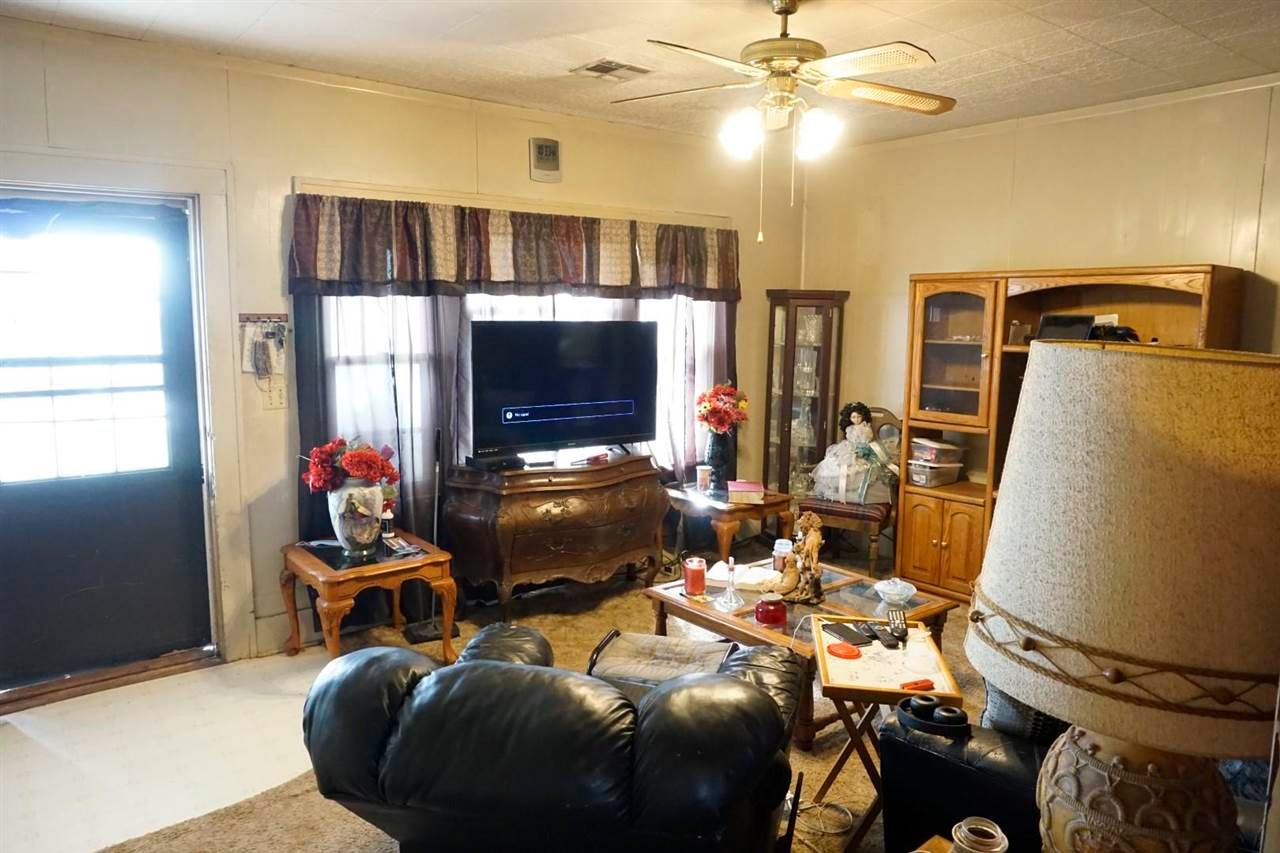 605 North 11th Street Perry, OK 73077 - Photo 6 of 26 Gallery Image 6