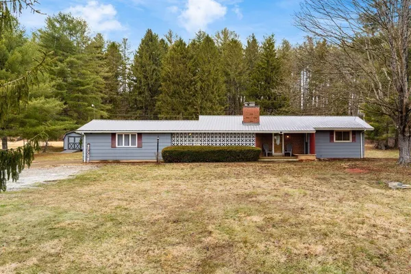$326,500 | 14509 Highway 664, Logan, OH 43138