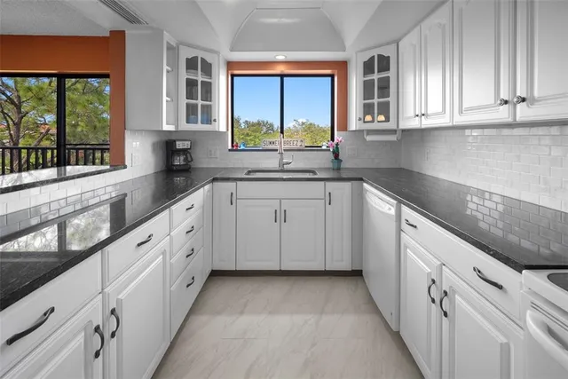 $229,000 | 408 Tarpon Point, Tarpon Springs, FL 34689