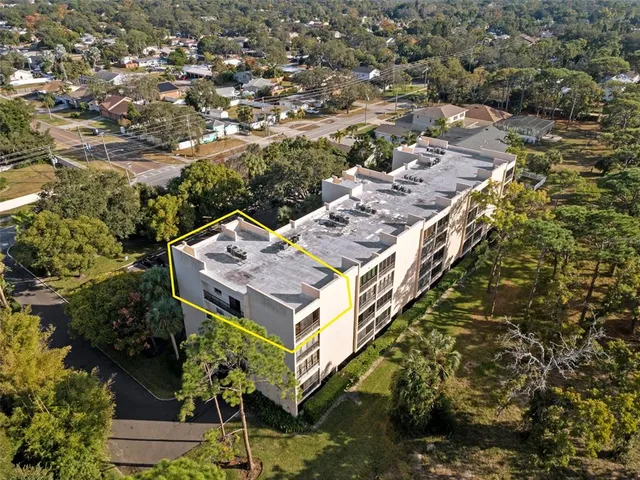 $229,000 | 408 Tarpon Point, Tarpon Springs, FL 34689