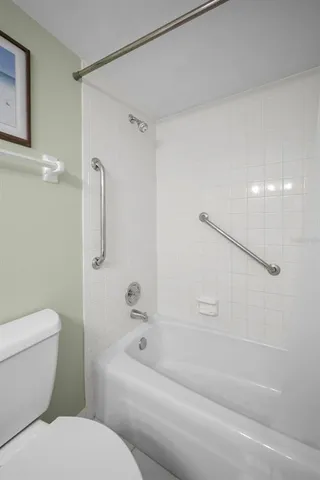 $229,000 | 408 Tarpon Point, Tarpon Springs, FL 34689