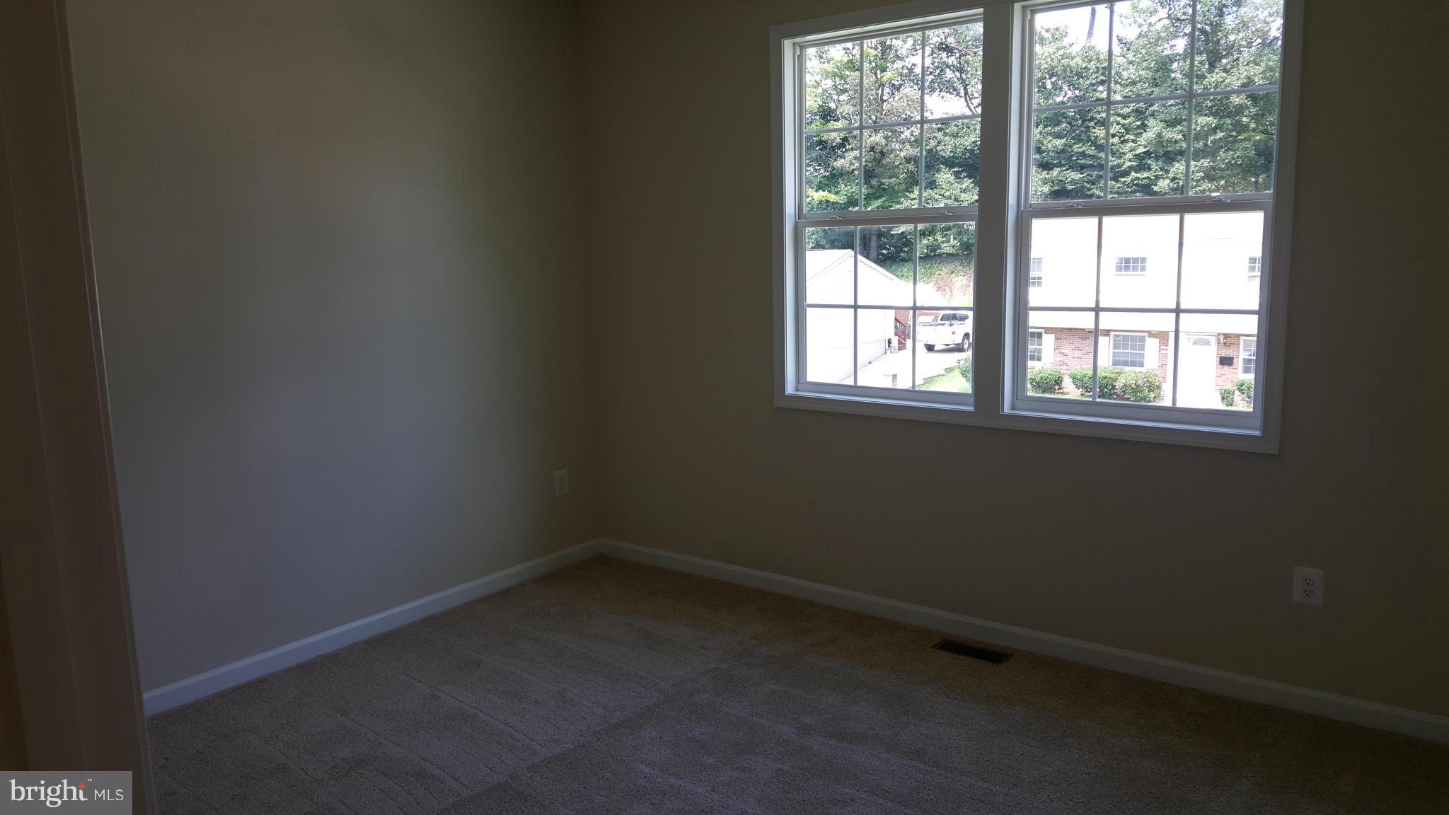 4213 Granby Road Woodbridge, VA 22193 - Photo 26 of 29 Bedroom