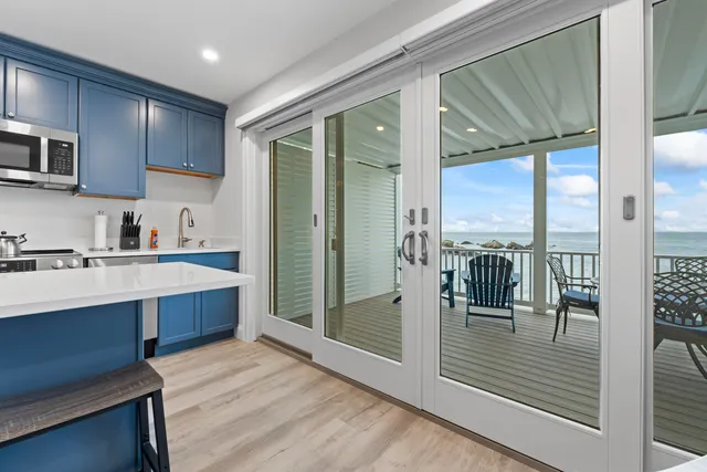 $3,299,000 | 117 Perkins Cove Road, Ogunquit, ME 03907