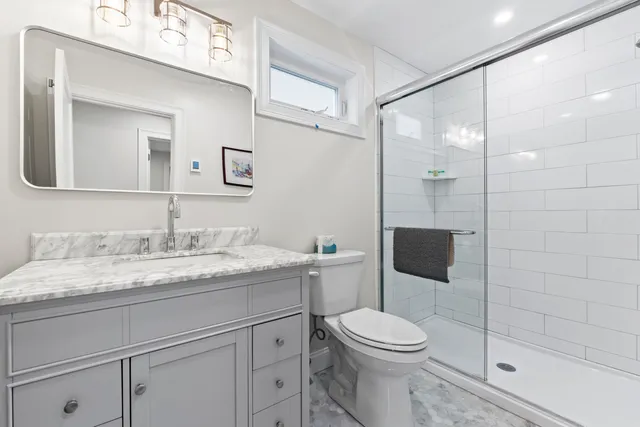 $3,299,000 | 117 Perkins Cove Road, Ogunquit, ME 03907