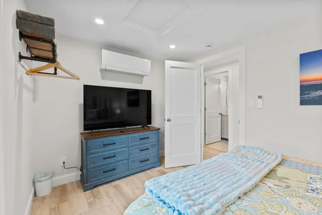 $3,299,000 | 117 Perkins Cove Road, Ogunquit, ME 03907