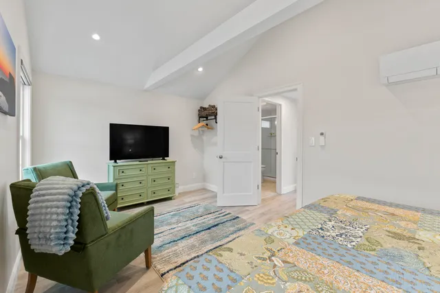 $3,299,000 | 117 Perkins Cove Road, Ogunquit, ME 03907