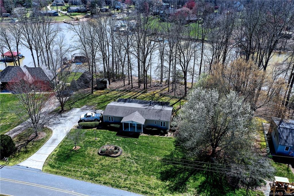 7759 Rabbit Circle Denver, NC 28037 - Photo 3 of 12 Gallery Image 3