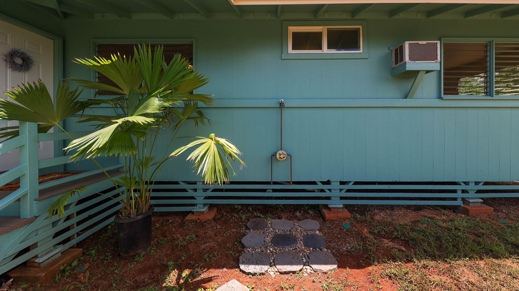 7954 B Kekaha Road Kekaha, HI 96752 - Photo 21 of 24 a view of a house with a yard
