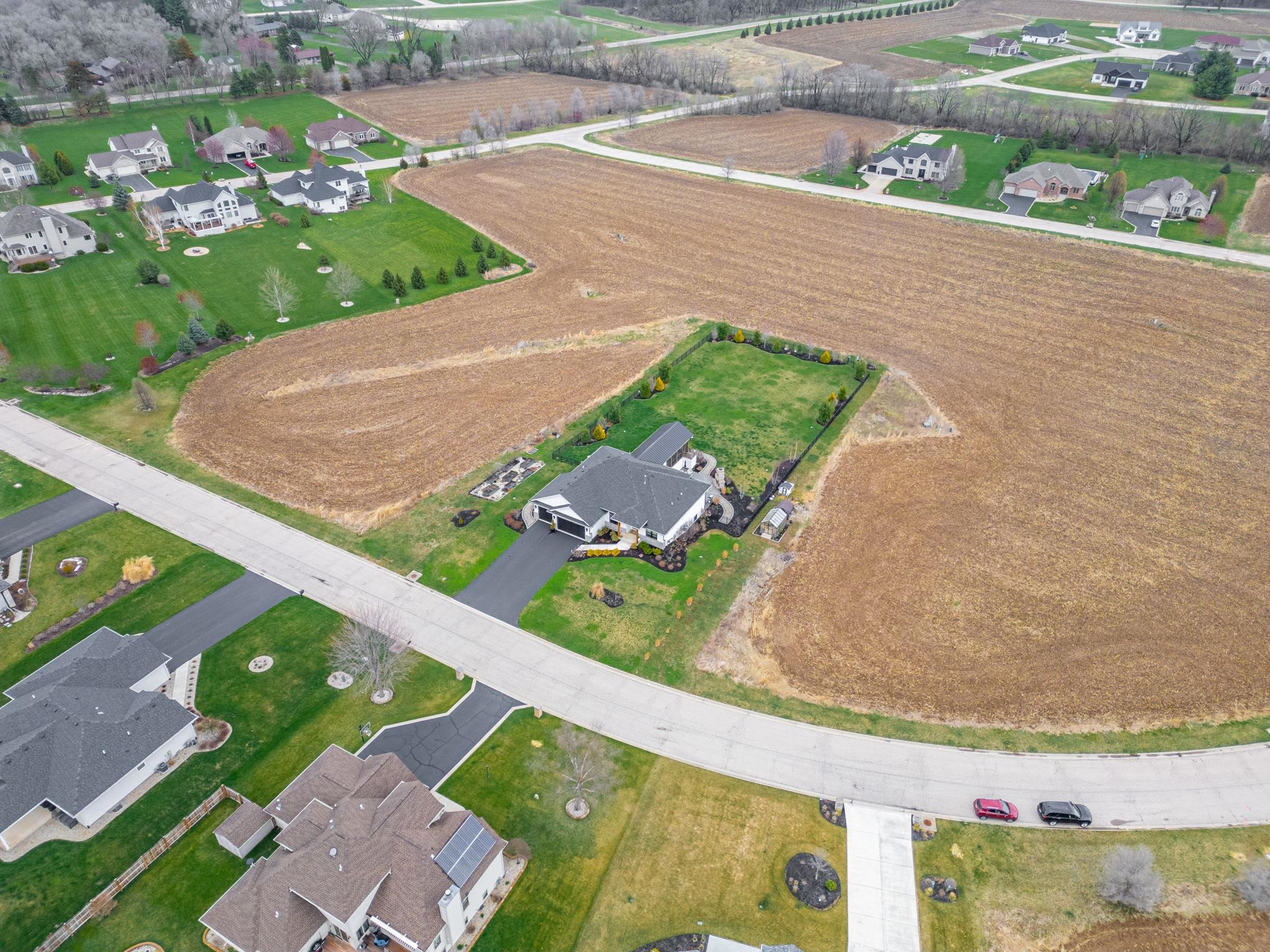 9933 Whisper Ridge Lane Belvidere, IL 61008 - Photo 4 of 53
